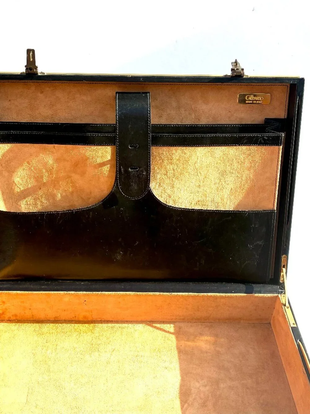 VTG Gilbarto Italian Hard-Shell Attaché Briefcase Black Leather Brass